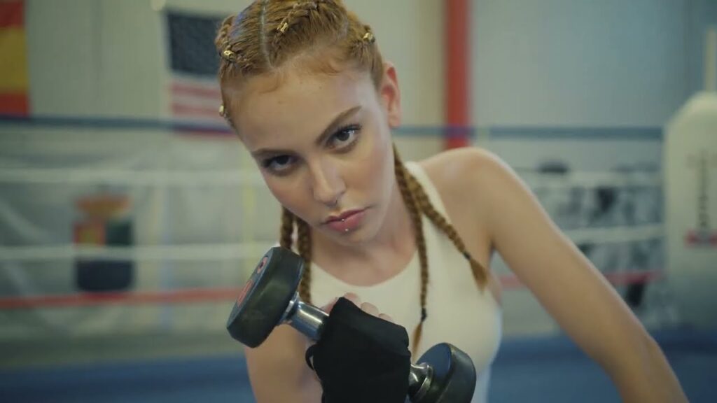 Julia Tensión Love